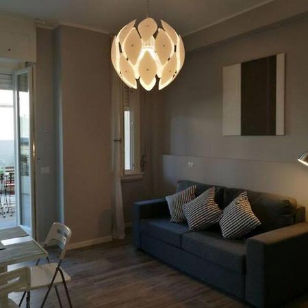 Appartamento Con Grande Terrazzo In Via Lomellina - Lome 527 Milan Extérieur photo